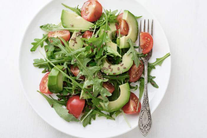 upfit-avocadosalat-tomate-rezept