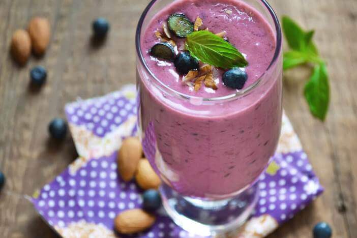 upfit-heidelbeeren-mandel-smoothie-rezept